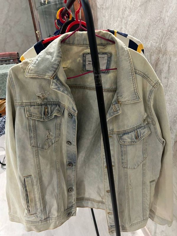 Джинсовая куртка Zara XL Джинсовая куртка Zara XL