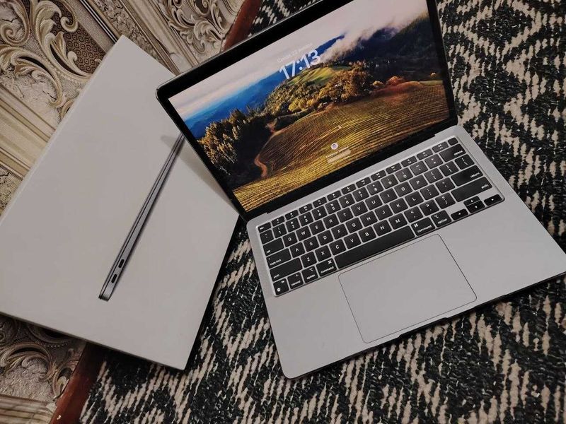 Macbook Air M1 8/256