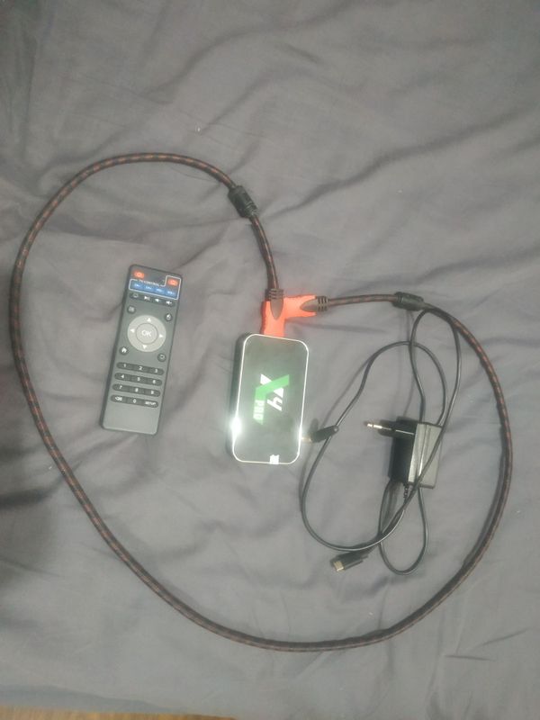 Ugoos x4pro tv box 4/32 Ugoos x4pro tv box 4/32