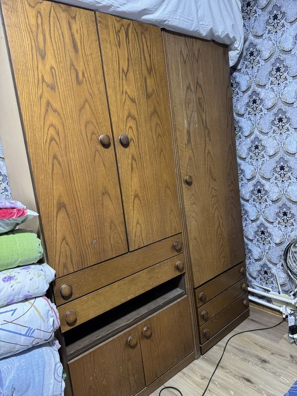 Продам гдр шифонер Продам гдр шифонер