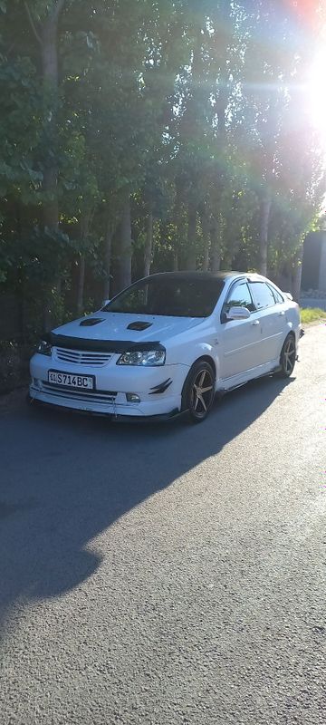 Lasetti 1.8 tyuning sotiladi Lasetti 1.8 tyuning sotiladi
