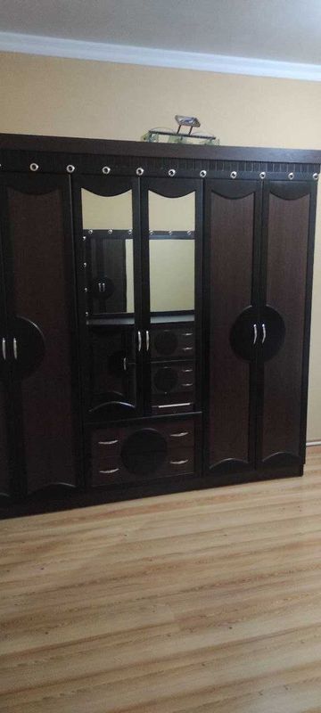 Yotoqxona mebel sotiladi Yotoqxona mebel sotiladi
