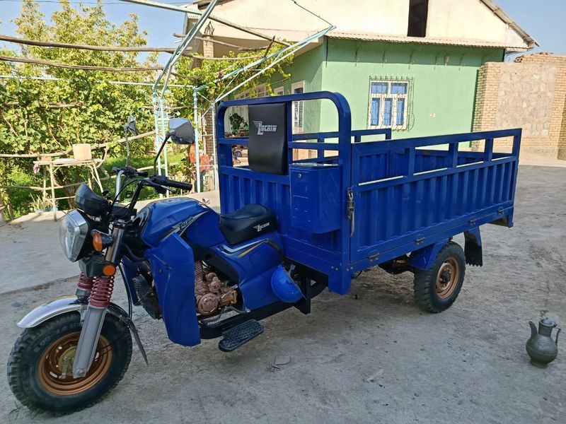 Мотоцикл сотилади. "