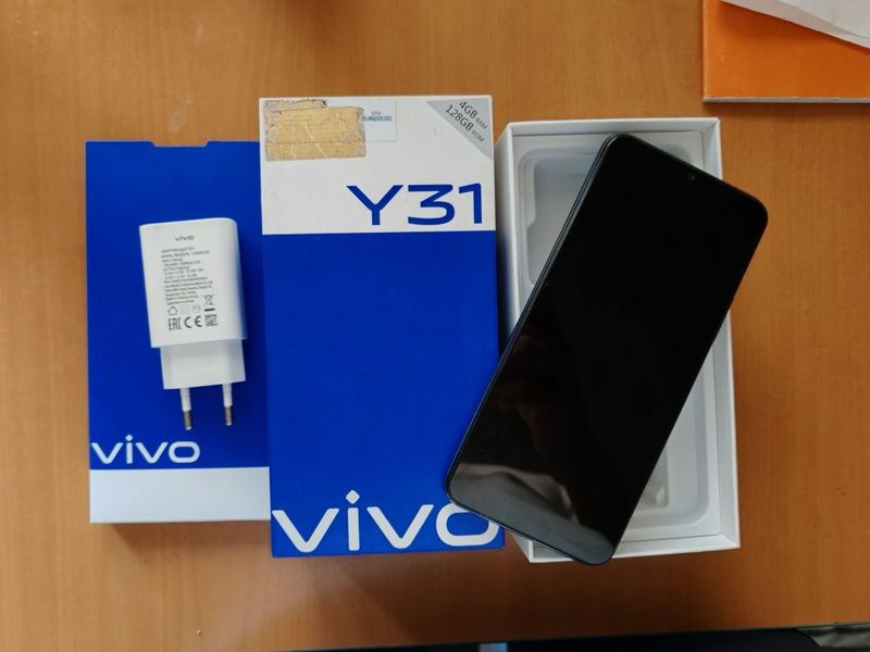 Vivo Y31 yashi xolatda 4/128 Vivo Y31 yashi xolatda 4/128