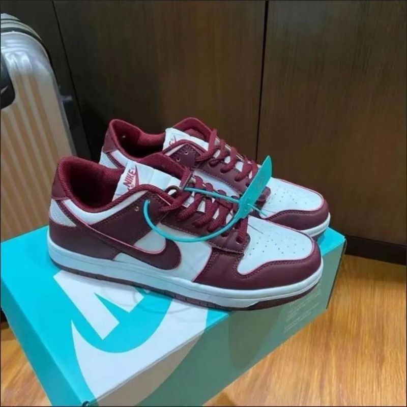 Обувь Nike новый Обувь Nike новый