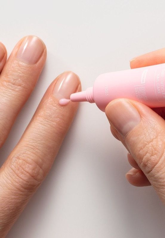 Raspberry Milk va kutikula uchun namlovchi serum Raspberry Milk va kutikula uchun namlovchi serum