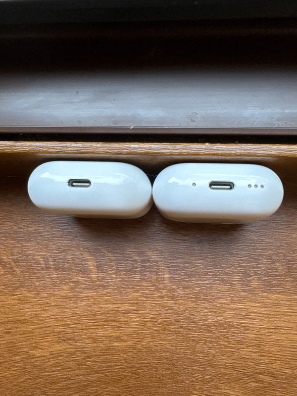 Кейс от Airpods 4(anc) и Базовый 4