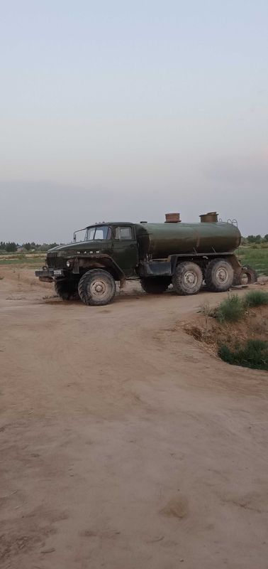 Ural vodovoz bolgan samasvalga taqlangan