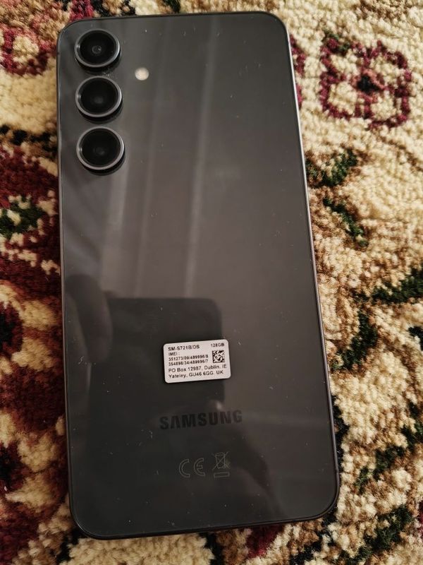 Samsung s24FE ideał holati Samsung s24FE ideał holati