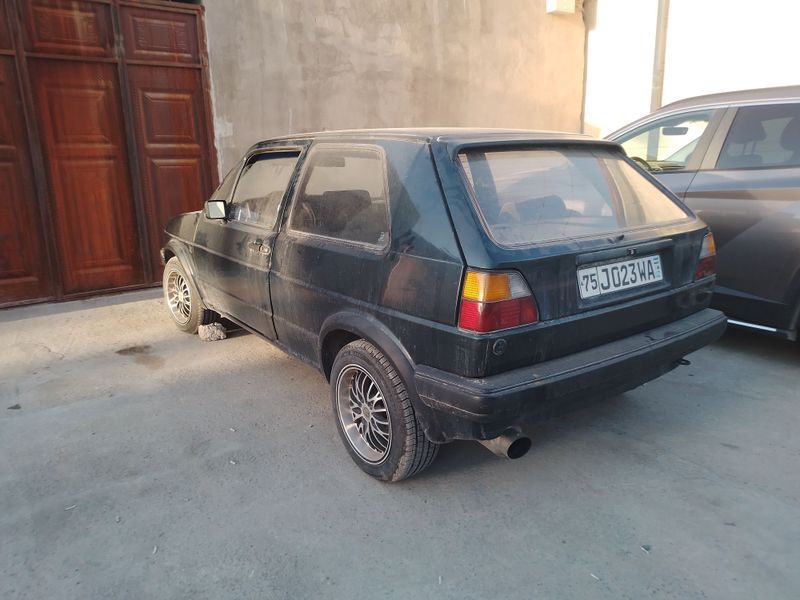 Volkswagen GT golf cupe sotiladi