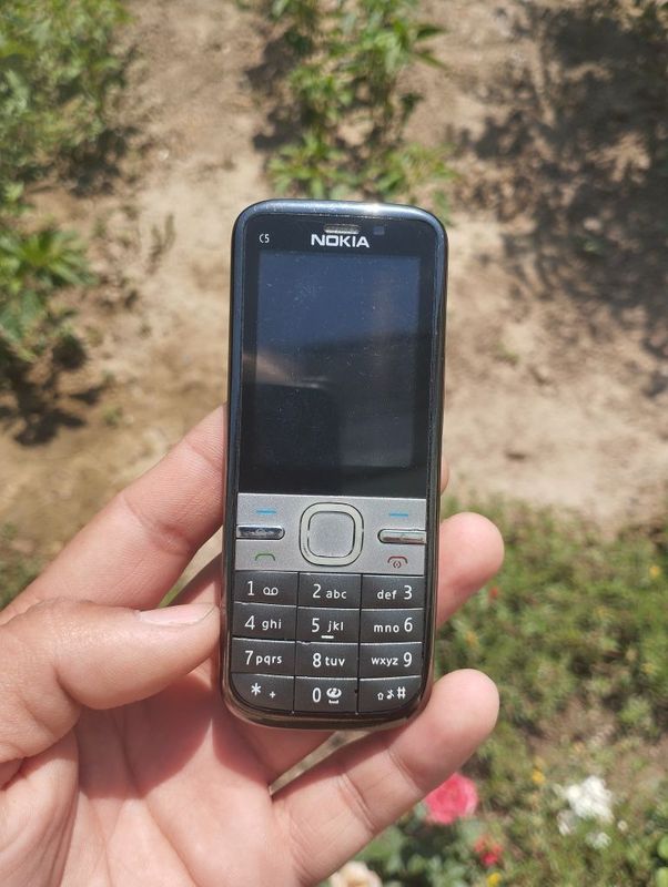 Nokia C5-00 Legenda Nokia C5-00 Legenda