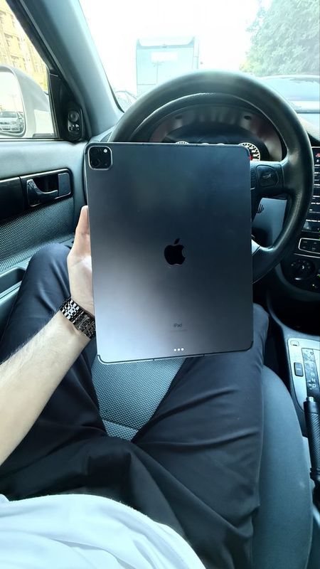 Ipad pro 12.9 M1 256gb Sim kartaligi Ipad pro 12.9 M1 256gb Sim kartaligi