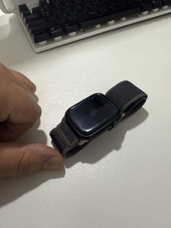 Apple watch series 8-45mm Apple watch series 8-45mm