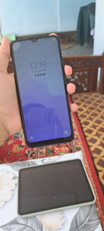 Samsung A03 телефон хорошим состоянием, бонус зашитка меняется и чехол