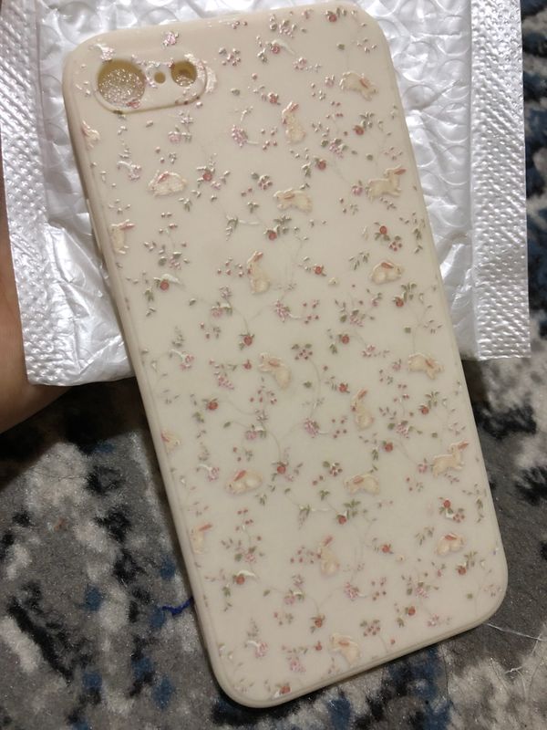 Yangi chexol iphone 7 uchun