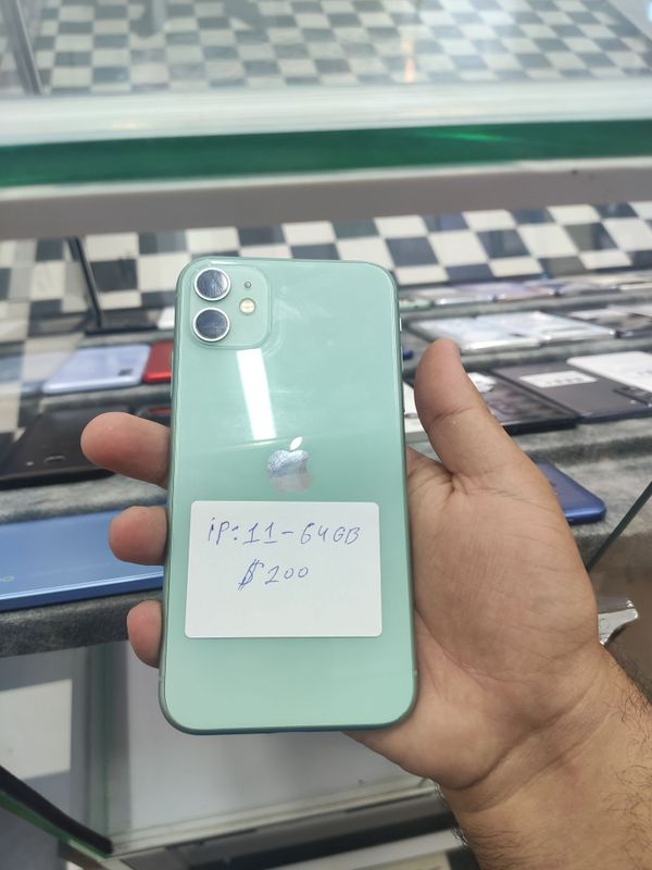 Iphone 11 Blue 64 GB ideal Ochilmagan Iphone 11 Blue 64 GB ideal Ochilmagan