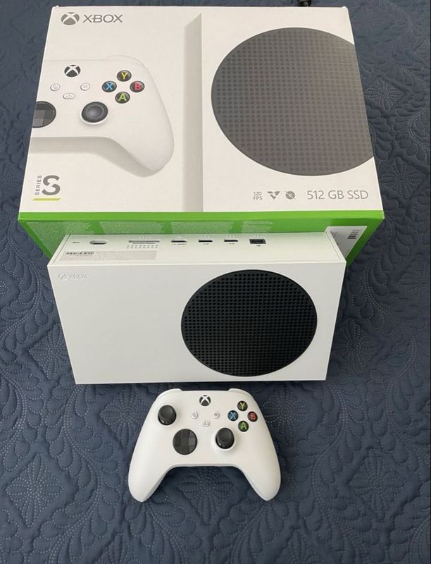 Игровая приставка XBox series S 512 GB Игровая приставка XBox series S 512 GB