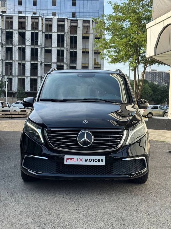 Mercedes-Benz EQV 300 Mercedes-Benz EQV 300