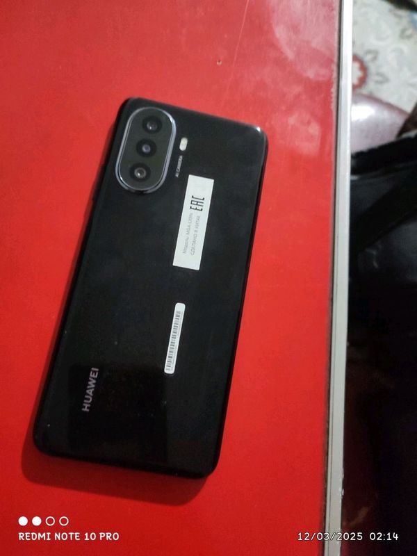 Huawei Nova Y70 Huawei Nova Y70