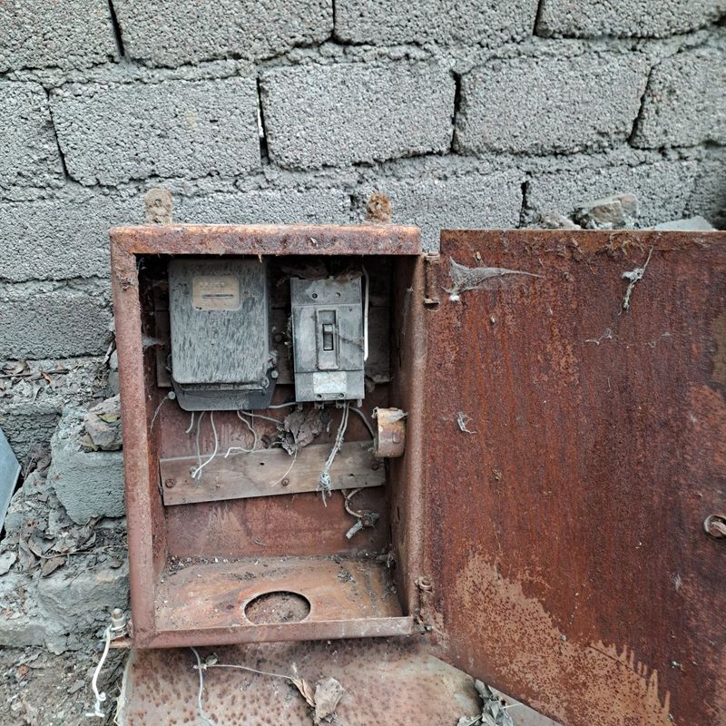 Щиток электрический Щиток электрический