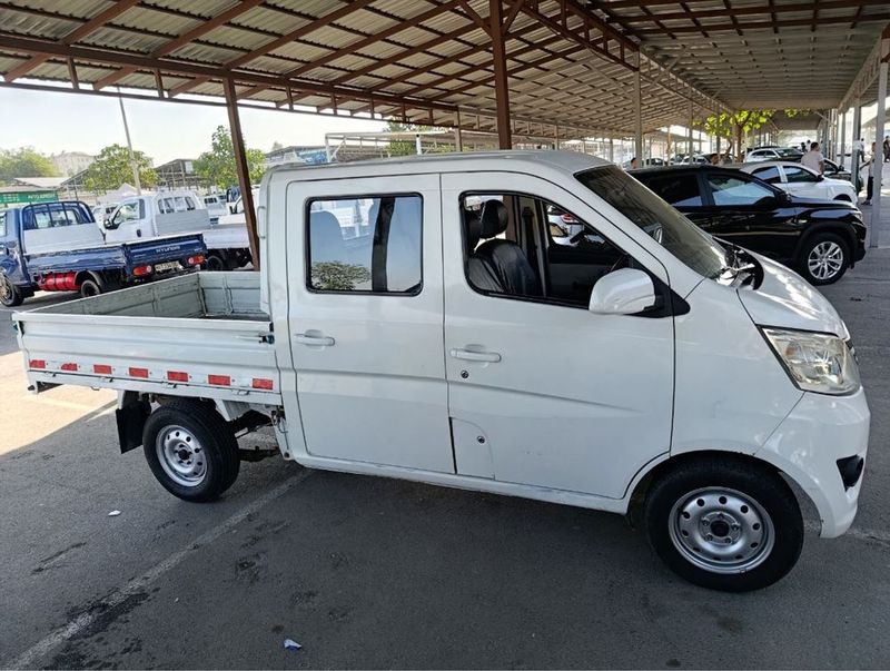 Changan dubl kabina