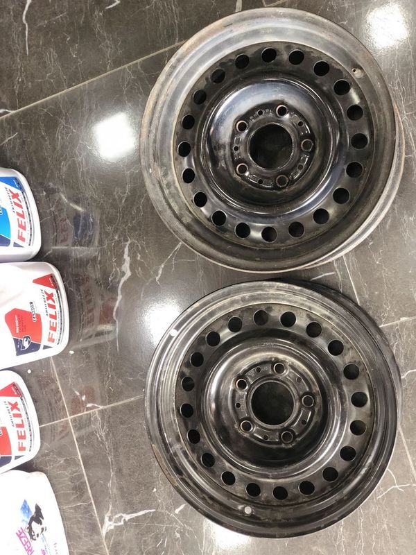 R15 BMW diska 2 ta R15 BMW diska 2 ta