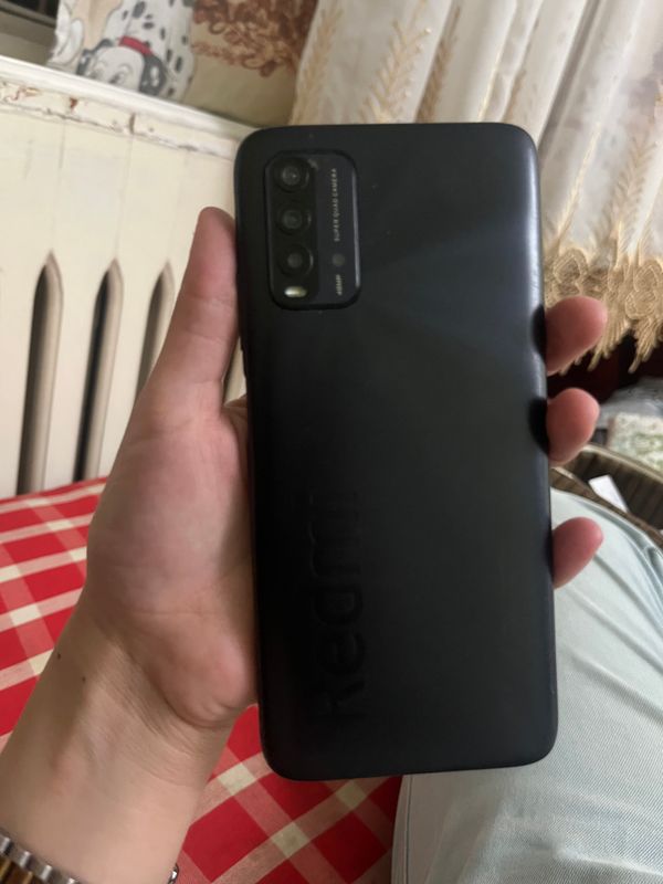 Redmi 9 xitoy ekran shishasi ozgina singan