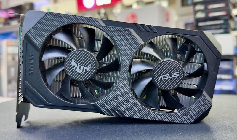 Asus TUF GTX1650 4GB Asus TUF GTX1650 4GB
