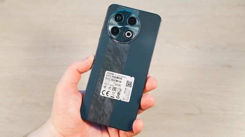 Tecno spark 30 pro 8/128 ideal Tecno spark 30 pro 8/128 ideal