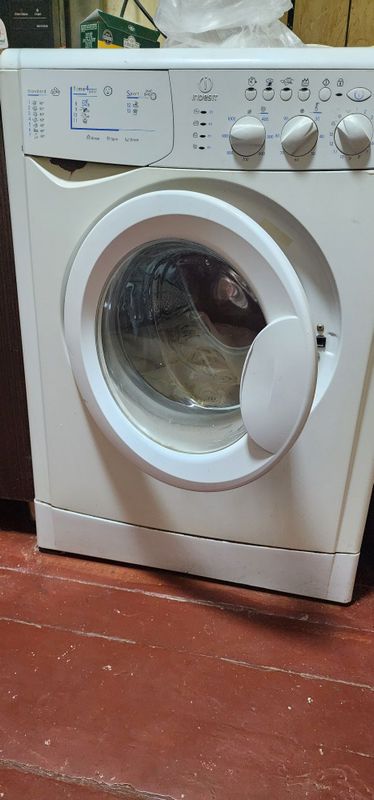 Стиральная машина Indesit Стиральная машина Indesit