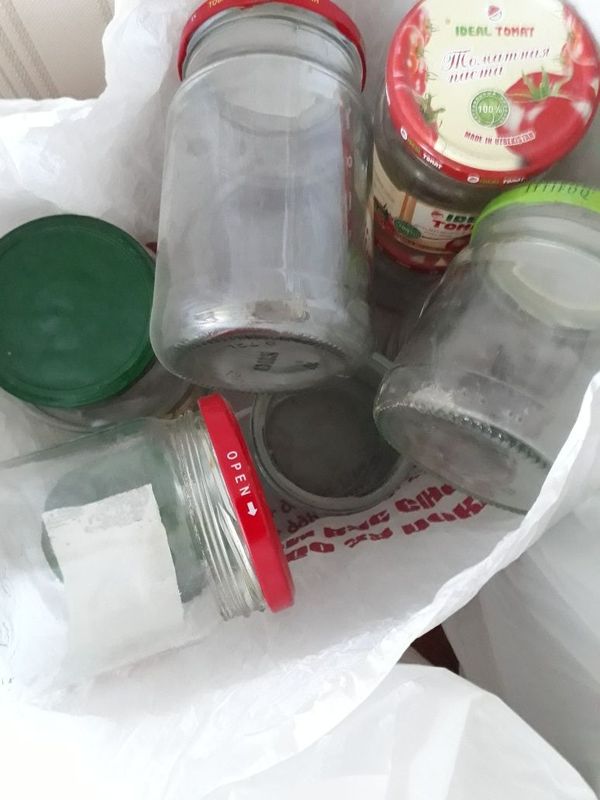 Банки разные,литрые,двух и от томата Банки разные,литрые,двух и от томата
