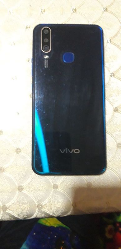 Vivo y15 sotiladi Vivo y15 sotiladi