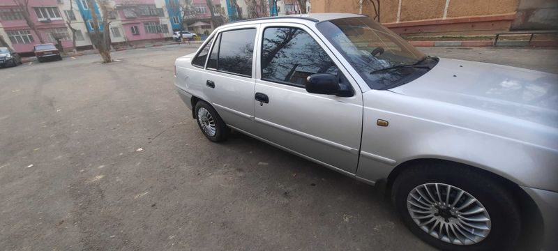 Chevrolet nexia 2