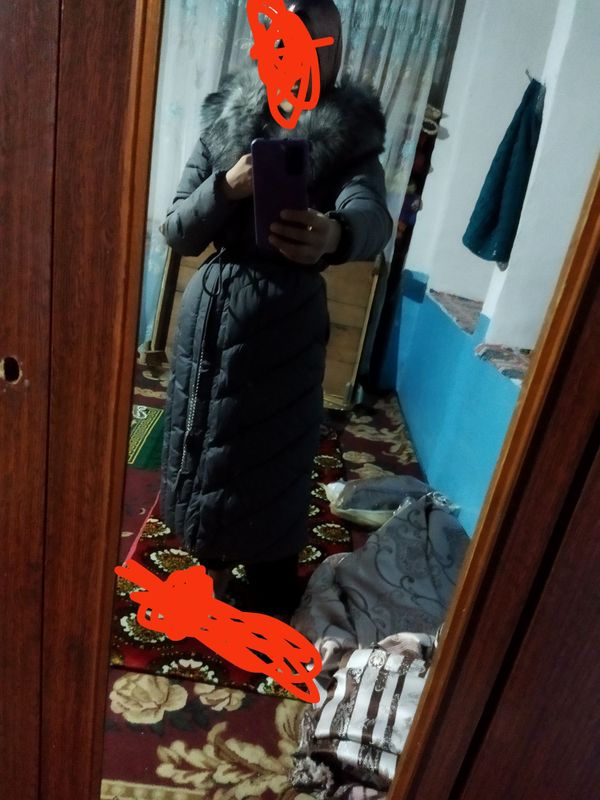 QISHKI BARRALI UZUN KURTKA .STILNI TURADI