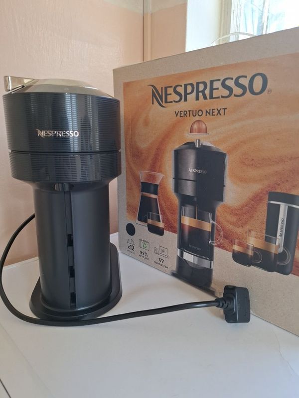 Продаю Кофемашинку Nesnresso