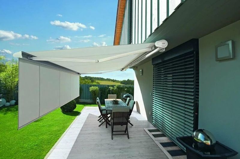 Markizi zontik naves pergola soyabon Markizi zontik naves pergola soyabon