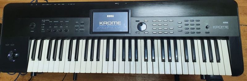 Korg krome 61 sotiladi Korg krome 61 sotiladi