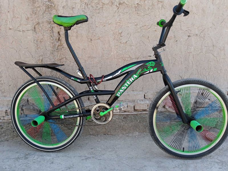 Velosiped sotiladi Velosiped sotiladi