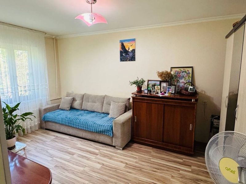 Метро Мирзо Улугбек, 1/2/4 Балкон 1.3 Продам квартира Метро Мирзо Улугбек, 1/2/4 Балкон 1.3 Продам квартира