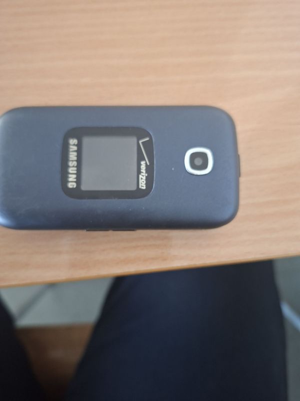 Samsung verizon gusto 3