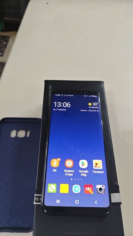 Продаю Самсунг S8+ Продаю Самсунг S8+