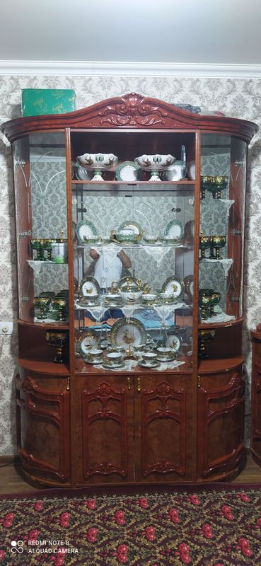 Продаётся Горка и Комод Продаётся Горка и Комод