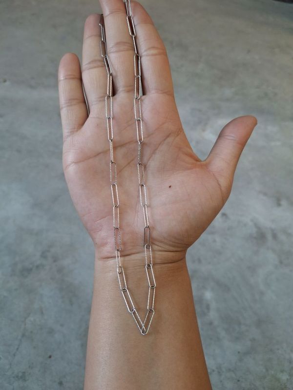 Продам серебряную цепочку