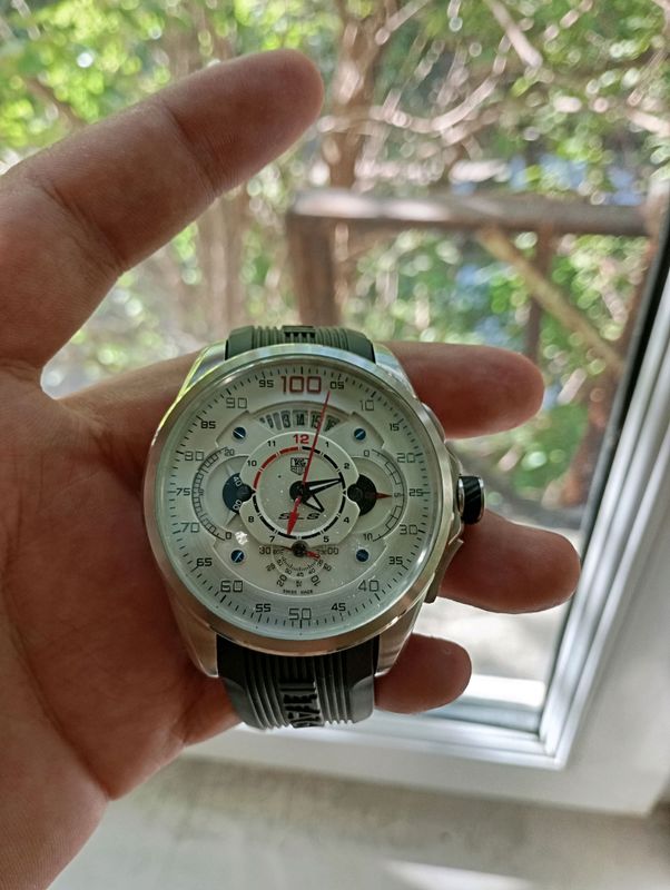 Швейцарские часы Tag Heuer Швейцарские часы Tag Heuer