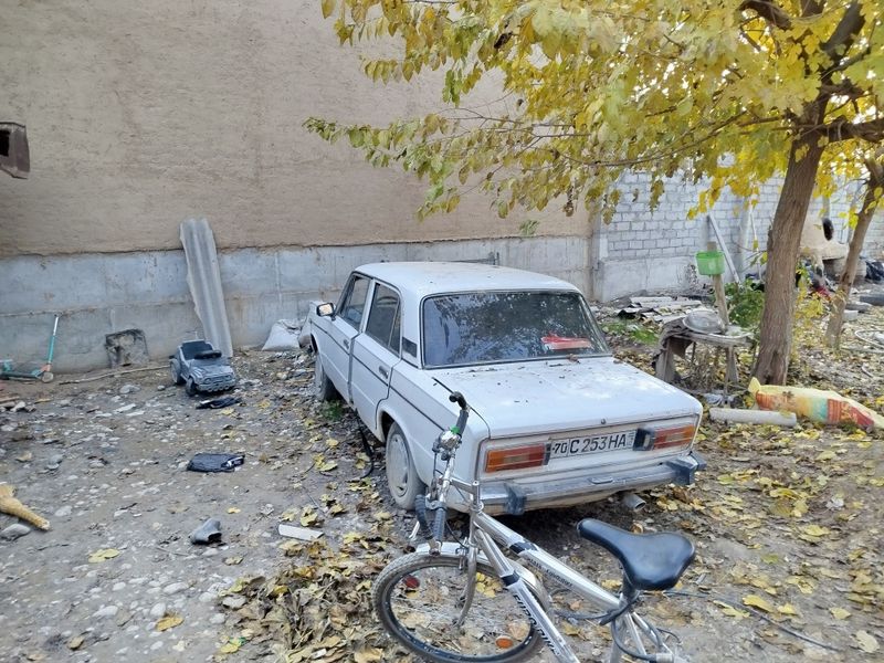 Vaz Lada 2106 sotiladi