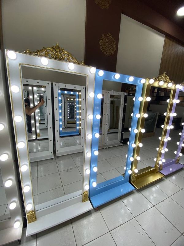 Salon uchun oyna Salon uchun oyna