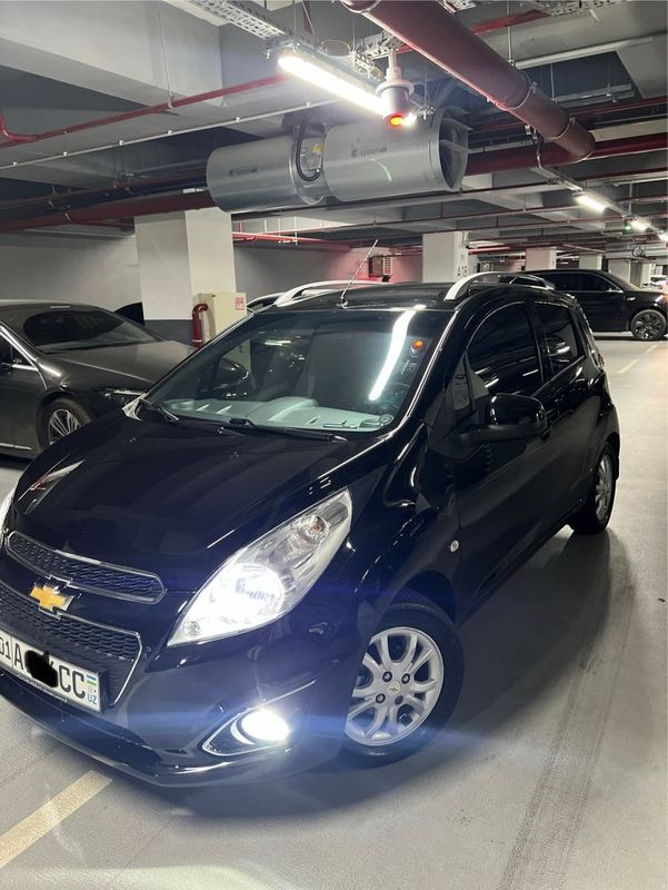 Chevrolet Spark A/T, 1.2, Қора (2022 йил) Chevrolet Spark A/T, 1.2, Қора (2022 йил)
