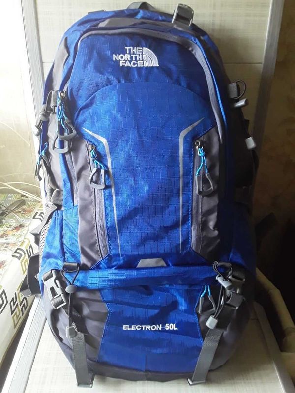 Продаю новый рюкзак THE NORTH FACE 50 L звоните смело