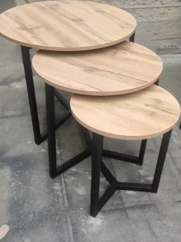 Круглый журнальный стол из лофта Круглый журнальный стол из лофта