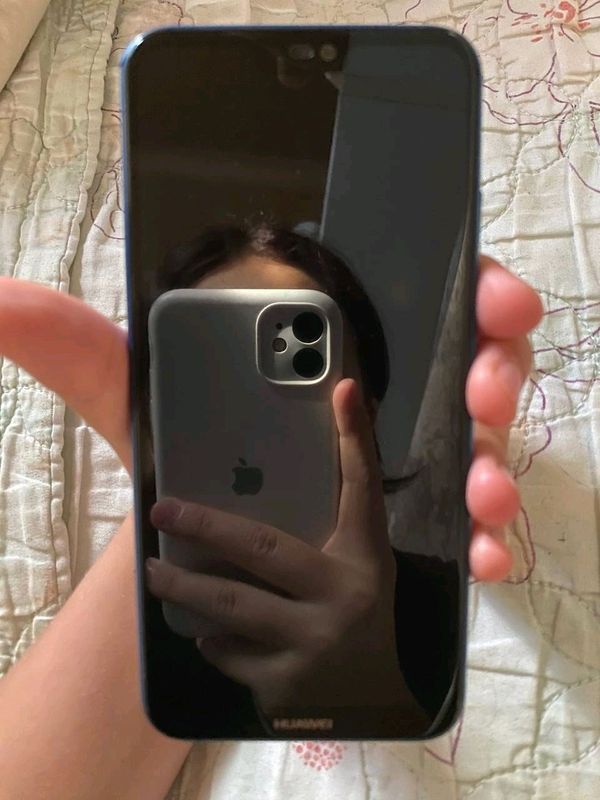 Продается б/у телефон. Huawei P20 Lite. Продается б/у телефон. Huawei P20 Lite.